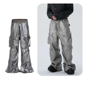 <span class=keywords><strong>Pantalones</strong></span> de Trabajo Unisex de Estilo Urbano Americano, con Revestimiento Metálico Oscuro, de Pierna Ancha, de PU, con Múltiples Bolsillos y Dobladillo Largo - Product Image 1