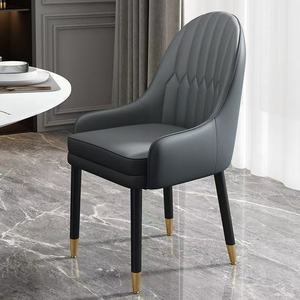 Silla <span class=keywords><strong>de</strong></span> Comedor <span class=keywords><strong>de</strong></span> Alta Gama con Brazos <span class=keywords><strong>de</strong></span> Cuero, Respaldo Acolchado Vertical, Patas <span class=keywords><strong>de</strong></span> Metal Negro Mate, Muebles para Hogar, Restaurante, Hotel - Product Image 4
