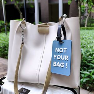 맞춤 제작 가능 내구성 좋은 PVC 고무 소재 최소 주문 수량(MOQ) 3D 여행 가방 네임택, 2025년 신상 옐로우 컬러 디자인 - Product Image 3