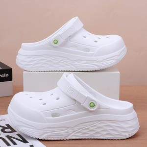 Sabots à plateforme vert clair pour femmes, hauteur de talon 3 cm, chaussures Crocs antidérapantes pour toutes les saisons - Product Image 4