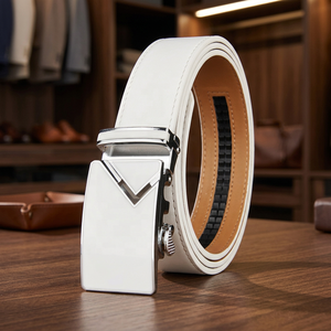 Cinturón de Golf Blanco de Cuero Vacuno para Hombre de Alta Calidad con Logotipo Personalizado y Hebilla de Aleación - Product Image 3
