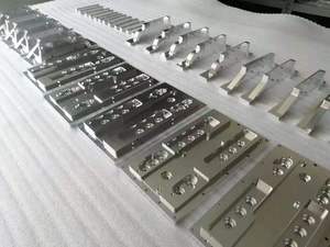 Độ chính xác cao tùy chỉnh thực hiện gia công CNC/gia công nhôm/thép/đồng/đồng bộ phận OEM & ODM Dịch Vụ Nhà Máy Giá - Product Image 4