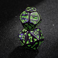 Lot de dés en acrylique personnalisés avec logo, motif tourbillon violet et citrouille verte, sur le thème d'Halloween, pour DND
