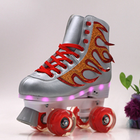 Meilleure vente de patins à roulettes clignotants en PVC de haute qualité pour enfants Semelle intercalaire EVA de conception professionnelle agressive pour l'extérieur en usine directe