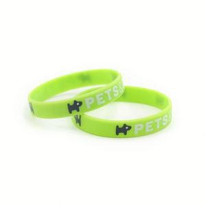 Bracelet en silicone promotionnel 12 mm, 100 % écologique, avec logo personnalisé en relief ou en creux, impression sérigraphique - Product Image 4