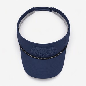 Casquette de golf imperméable avec visière personnalisée en vinyle, logo sur mesure, fabricant de visières de performance - Product Image 6