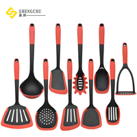 Ensemble d'ustensiles de cuisine professionnel de 10 pièces en PBT/PA66 Nylon avec revêtement en silicone pour casseroles antiadhésives