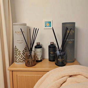 AIKUN Fournisseur OEM – Ensemble diffuseur de parfum en verre et cire de soja, personnalisé, en gros, décoratif et longue durée, pour salon et hall d'hôtel - Product Image 3