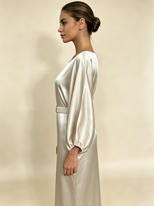 Vestido Midi de Satén SWEET BABE, Cuello Redondo, Manga Farol, Ajustado, Elegante, para Eventos Formales - Product Image 2