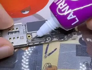 Lanrui K9 15ml pâte à souder de sulfuration thixotropique pour ligne de vol d'empreintes digitales/support de batterie/réparation de soudage de bouchon arrière - Product Image 3