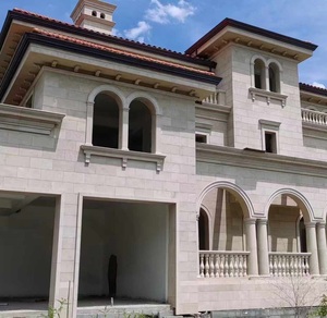Panneau de revêtement mural en pierre calcaire beige classique de Chine pour <span class=keywords><strong>façade</strong></span> extérieure, style français, fabriqué par OEM, pour revêtement mural <span class=keywords><strong>extérieur</strong></span> - Product Image 1