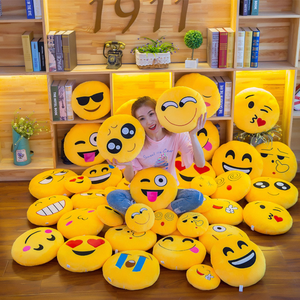 Toptan Sıcak Satış Peluş Oyuncak Yüz İfadesi Yastığı Dolgulu Peluş Yumuşak Yastık Fabrika Özel Üretim Peluş Sarılma Yastığı - Product Image 1