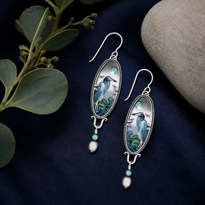 Orecchini pendenti vintage con fenicottero blu e fiore, stile corte, da donna, per feste, con personalità - Product Image 1
