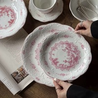 Assiette en céramique rose vintage à motif paysager, bord festonné en relief, vaisselle pour banquet de mariage, vente en gros
