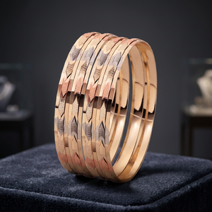 Juego de Brazaletes de Oro Texturizado de 3 Tonos al por Mayor, Brazaletes de Moda, Brazaletes de Latón de Lujo Tricolor, Juego de Brazaletes Multicolor Rellenos de Oro - Product Image 5