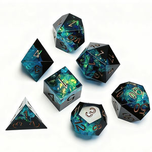 Produttore di dadi pg poliedrici personalizzati con bordo affilato per dadi con spazio misterioso set di dadi in resina DND 7 pezzi - Product Image 3