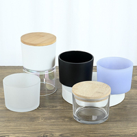 Bougie ronde de luxe de 150ml à large bouche pot de bougie en verre coloré noir mat givré pour bougies avec couvercle en bambou