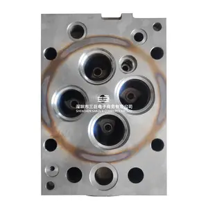 Factory Direct Truck Diesel Engine Parts Cylinder Head with Valve Assembly for Benz 457 Vermicular Cast Iron A4570104421