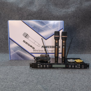 Professional Dual Channel Wireless <b>Dynamic</b> Microphone System Cardioid Handheld XLR Connector Metal Body Lithium Battery - Product Image 3