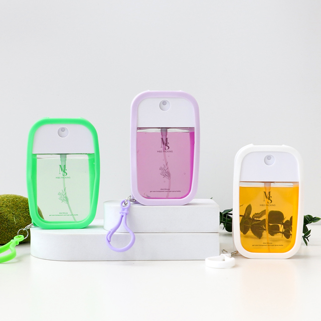 45m Refillable Phone-shaped Card Hand Sanitizer Sprayer Bottle with Silicone Cover