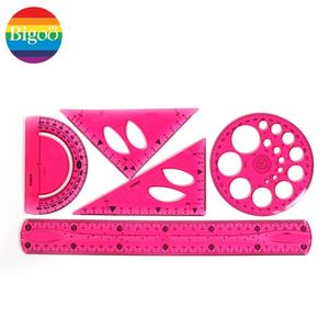 Paquete Personalizado de 5 Piezas de Juego de Geometría con Reglas de Plástico Transparente de <span class=keywords><strong>30</strong></span> <span class=keywords><strong>cm</strong></span>, Kits de Herramientas de Dibujo Flexibles para Estudiantes y Escuelas - Product Image 2