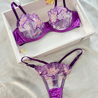 Vente flash - Ensemble de lingerie sexy avec soutien-gorge fantaisie et culotte florale de la Saint-Valentin