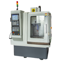 Centre d'usinage vertical CNC à broche BT30 à 3 axes haute précision XH7121