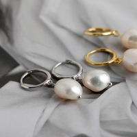 Anting-anting Hoop Mutiara Air Tawar Baroque Tak Beraturan Perak 925 Lapis Emas 18k Grosir untuk Wanita