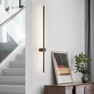 Lámpara de Pared Moderna Minimalista de Aluminio con Luz LED Cálida y Regulación Continua para Dormitorio, Sala de Estar o Pasillo - Product Image 2