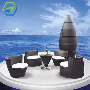 <span class=keywords><strong>Set</strong></span> <span class=keywords><strong>Tavolo</strong></span> <span class=keywords><strong>e</strong></span> <span class=keywords><strong>Sedie</strong></span> Impilabili <span class=keywords><strong>in</strong></span> Rattan Stile Moderno, Mobili <span class=keywords><strong>da</strong></span> Esterno <span class=keywords><strong>in</strong></span> Vimini per Sala <span class=keywords><strong>da</strong></span> Pranzo <span class=keywords><strong>e</strong></span> Cortile <span class=keywords><strong>in</strong></span> <span class=keywords><strong>Offerta</strong></span> - Product Image 2