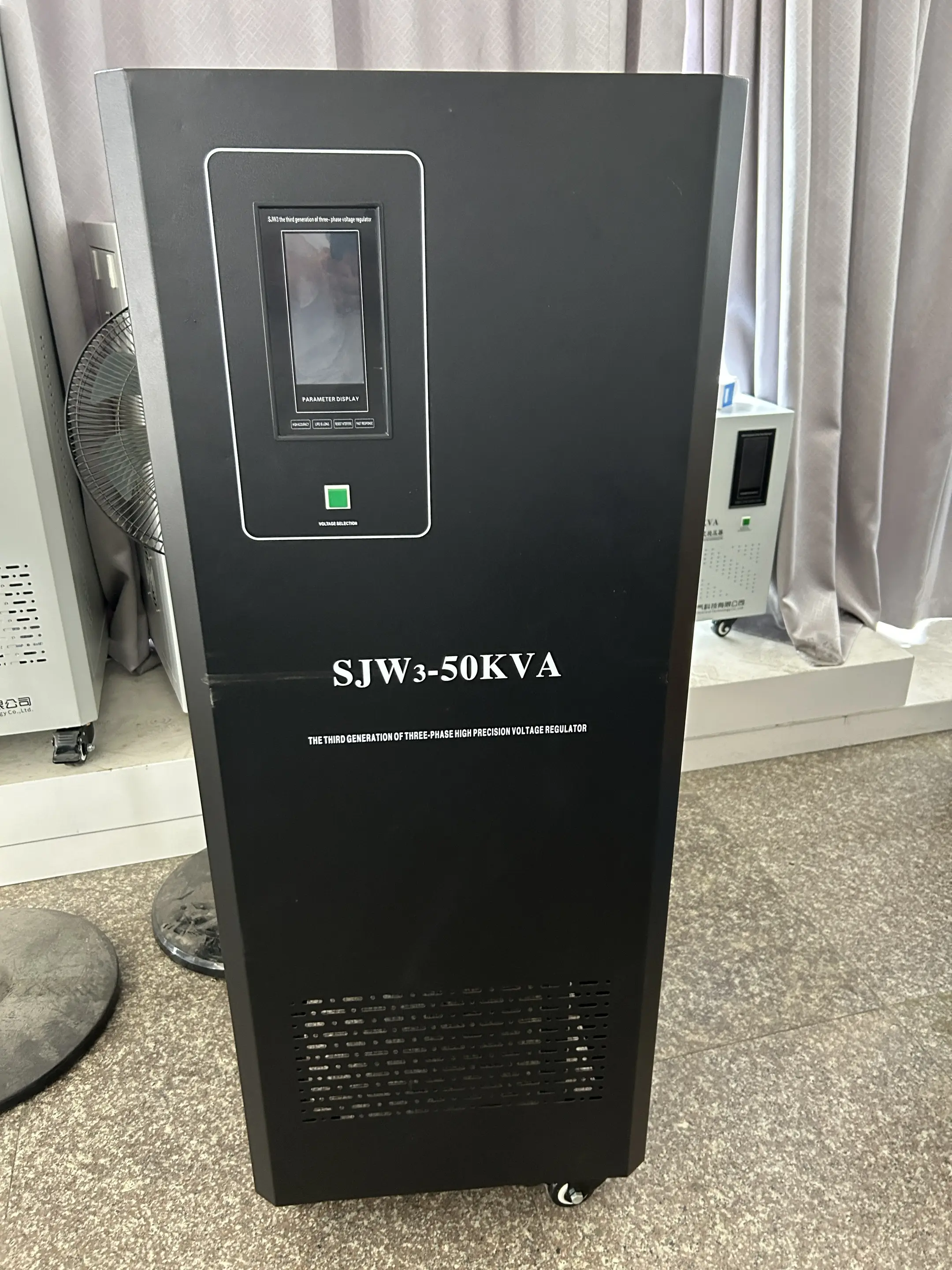 Sjw ba giai đoạn Độ chính xác cao điện stablizers 30kVA thông minh điều chỉnh điện áp/ổn định