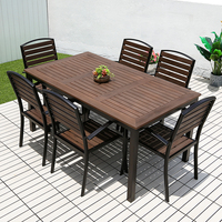 Nouvelle vente flash : tables et chaises de jardin modernes noires, ensemble de salle à manger d'extérieur, meubles de patio, table et chaises de jardin en bois composite