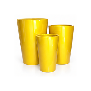 Ensemble de pots à fleurs modernes en fibre de verre, prêts à être expédiés, avec une construction légère et durable, finition résistante aux UV, pour la décoration intérieure et extérieure. - Product Image 1