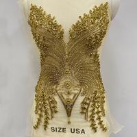 Applique de luxe faite à la main, colorée, brodée à la main, ornée de perles et de cristaux, pour corsage de robe de bal