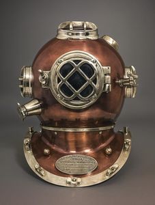 Casco de buceo de cobre hecho a medida por OEM con acabado pulido de estilo antiguo, casco de buceo hecho a mano en venta por exportadores. - Product Image 2