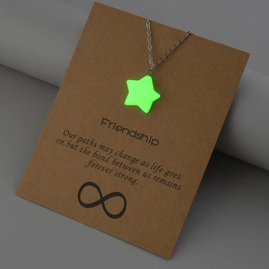 Collar con Colgante Luminoso en Forma de Gota de Agua, Estrella y Corazón, con Tarjeta de Mensaje Marrón, Joyería de Moda para el Regreso a Clases, Abalorios que Brillan en la Oscuridad - Product Image 1