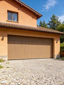 Porte <span class=keywords><strong>de</strong></span> <span class=keywords><strong>garage</strong></span> insonorisée en aluminium à lattes pour un <span class=keywords><strong>garage</strong></span> familial paisible - Product Image 5