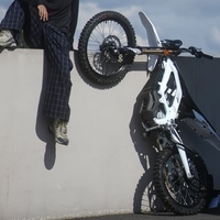 Moto électrique Surron Light Bee 2 L1e 78.54v, moto électrique Surron LB2, moto tout-terrain 24k, pneus tout-terrain 19/18, E-Moto