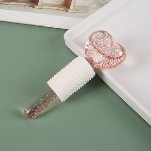 Maihe BY-FA018ハート型グリッターステンレススチール & ウッド環境にやさしいフェイシャルマッサージャー冷却 & 脱毛アイフェイスケア - Product Image 4