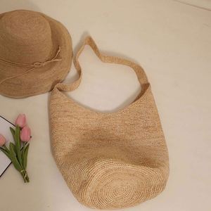 Natural Raffia <b>Large</b> Size Shoulder <b>Bag</b> Hand Made Fashion Trendy Women <b>Beach</b> Tote <b>Bag</b> - Product Image 2