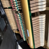 Piano Tegak YUX Buatan Hamamatsu Asli, Resonansi Kaya, Sentuhan Seimbang untuk Pembelajaran Lanjutan dan Pertunjukan di Rumah