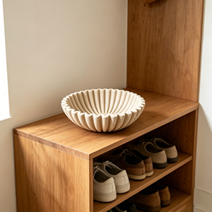 Ciotola portaoggetti in resina beige con bordo ondulato, vassoio da appoggio, organizer per cianfrusaglie, piatto decorativo da appoggio, ciotola decorativa multiuso - Product Image 6
