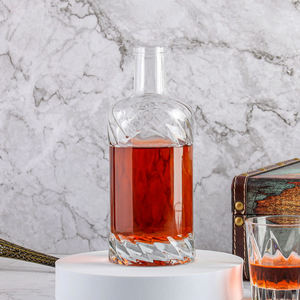 Bouteilles en verre de 500 ml, 700 ml, 750 ml pour spiritueux, liqueurs, whisky, brandy, avec couvercles, à vendre en <span class=keywords><strong>France</strong></span> - Product Image 1