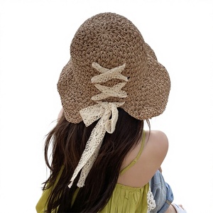 Chapeau Bob Pliable Tendance <span class=keywords><strong>pour</strong></span> Femme en Fourrure avec Nœud en Dentelle et Crochet Creux, Protection Solaire Estivale - Product Image 1