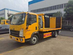 HOWO 4X2 Wrecker Tow <b>Truck</b> Heavy Duty Tow <b>Truck</b> | 6t Hydraulic Winch Road Emergency Rescue <b>Flatbed</b> <b>Truck</b> - Product Image 4