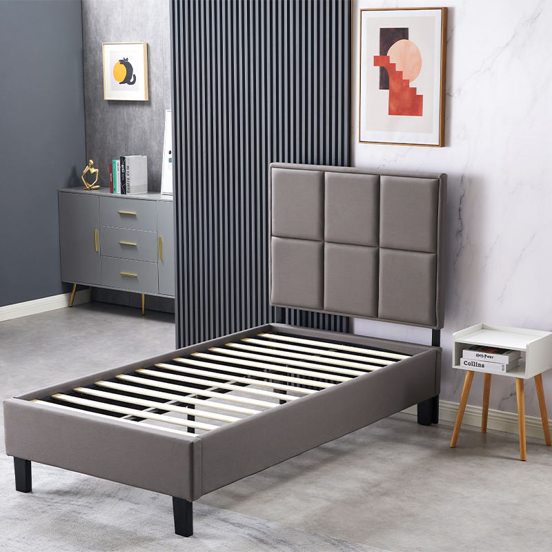 สีเทาเข้ม