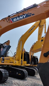Used Komatsu PC350LC extended <b>track</b> excavator, a 35 ton heavy-duty hydraulic excavation equipment originally from Japan - Product Image 6