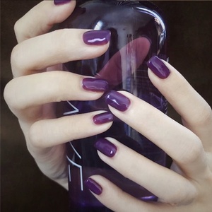Venta al por mayor <span class=keywords><strong>de</strong></span> <span class=keywords><strong>uñas</strong></span> <span class=keywords><strong>postizas</strong></span> baratas <span class=keywords><strong>uñas</strong></span> cuadradas cortas púrpura 24 unids/caja adhesivo <span class=keywords><strong>de</strong></span> <span class=keywords><strong>uñas</strong></span> <span class=keywords><strong>postizas</strong></span> <span class=keywords><strong>de</strong></span> cobertura completa - Product Image 1