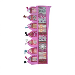 Voilage de porte patchwork fait main, toran, rideau suspendu, bannière décorative brodée pour fenêtre, rose multicolore, pompons, cadeau pour elle - Product Image 1