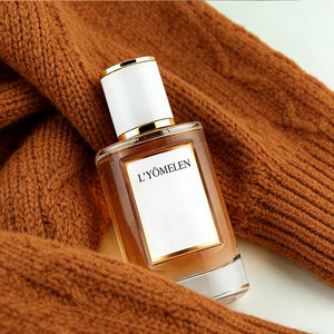 Perfume en Spray de Alta Calidad con Fórmula Floral y Vegetal, Aroma Amaderado y de Cuero de Larga Duración, Fragancia de Marca Privada - Product Image 3